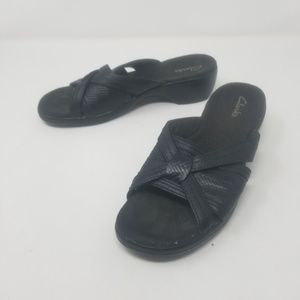 Clarks Black Leather and Suede Criss Cross Wedge Comfort Slip On Sandals Size 6M